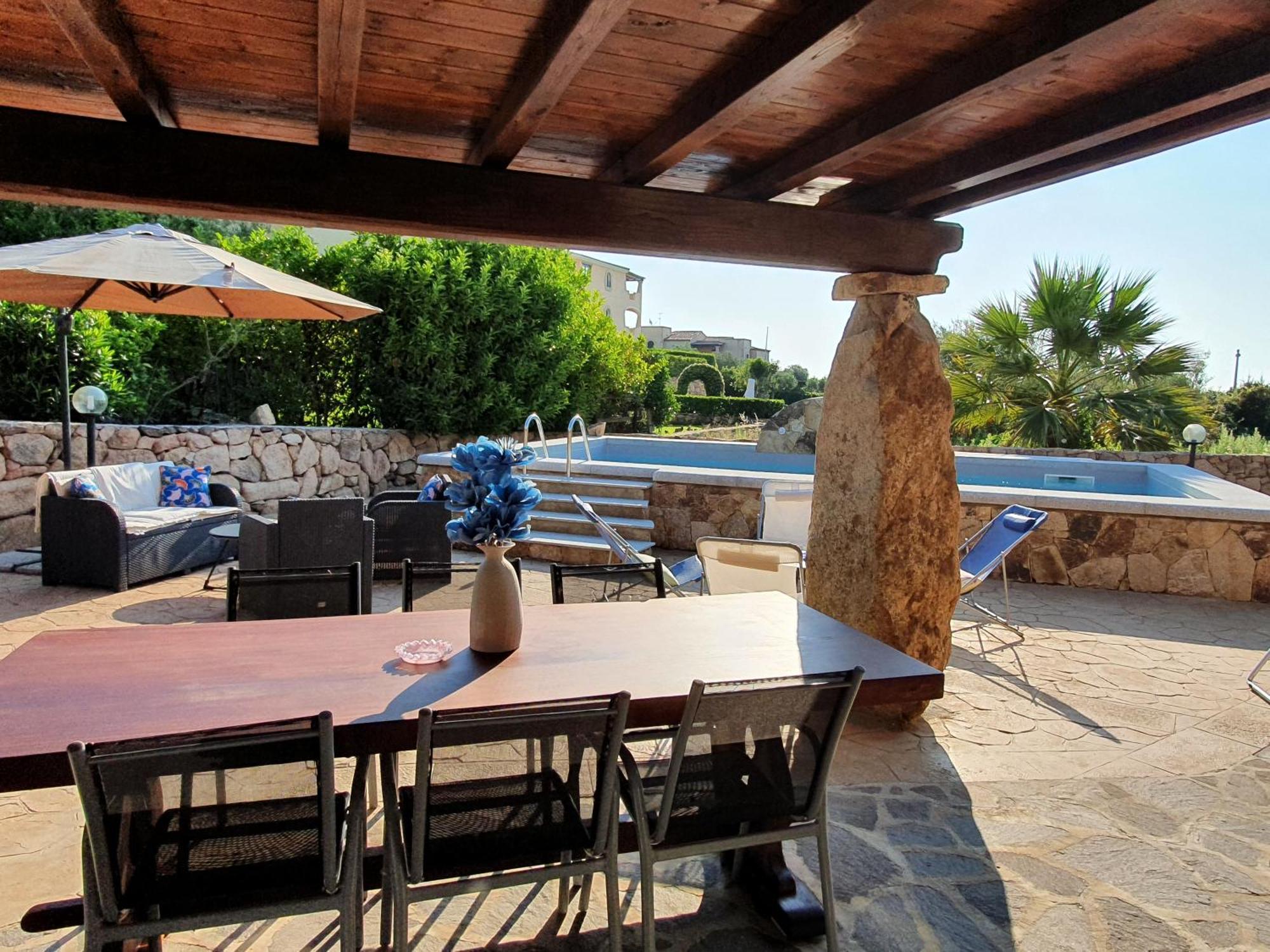 Villa Saba Olbia Buitenkant foto